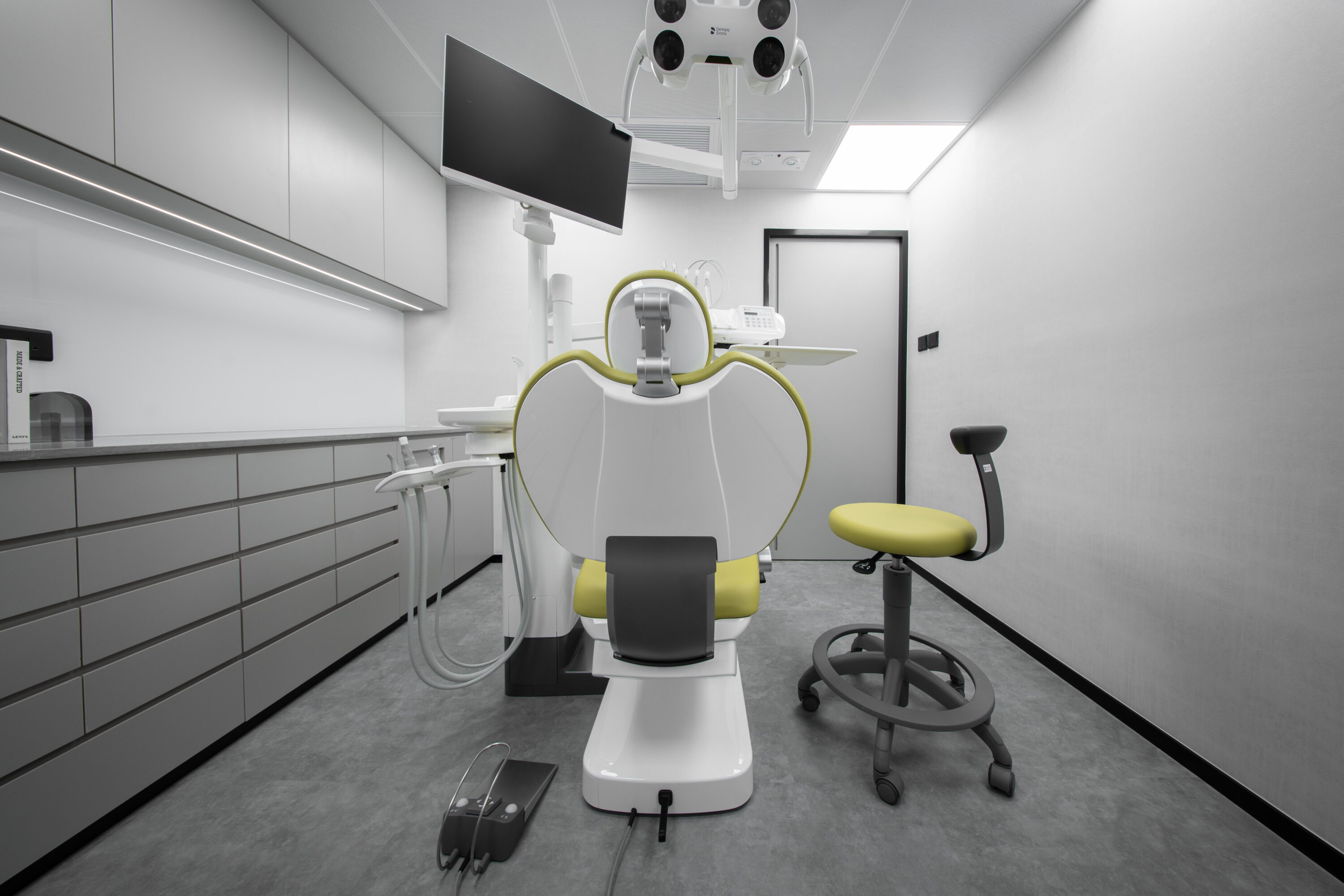 訂造傢俬, 室內設計, 室內裝修, 白紙設計研究所, interiordesign,dentalclinic