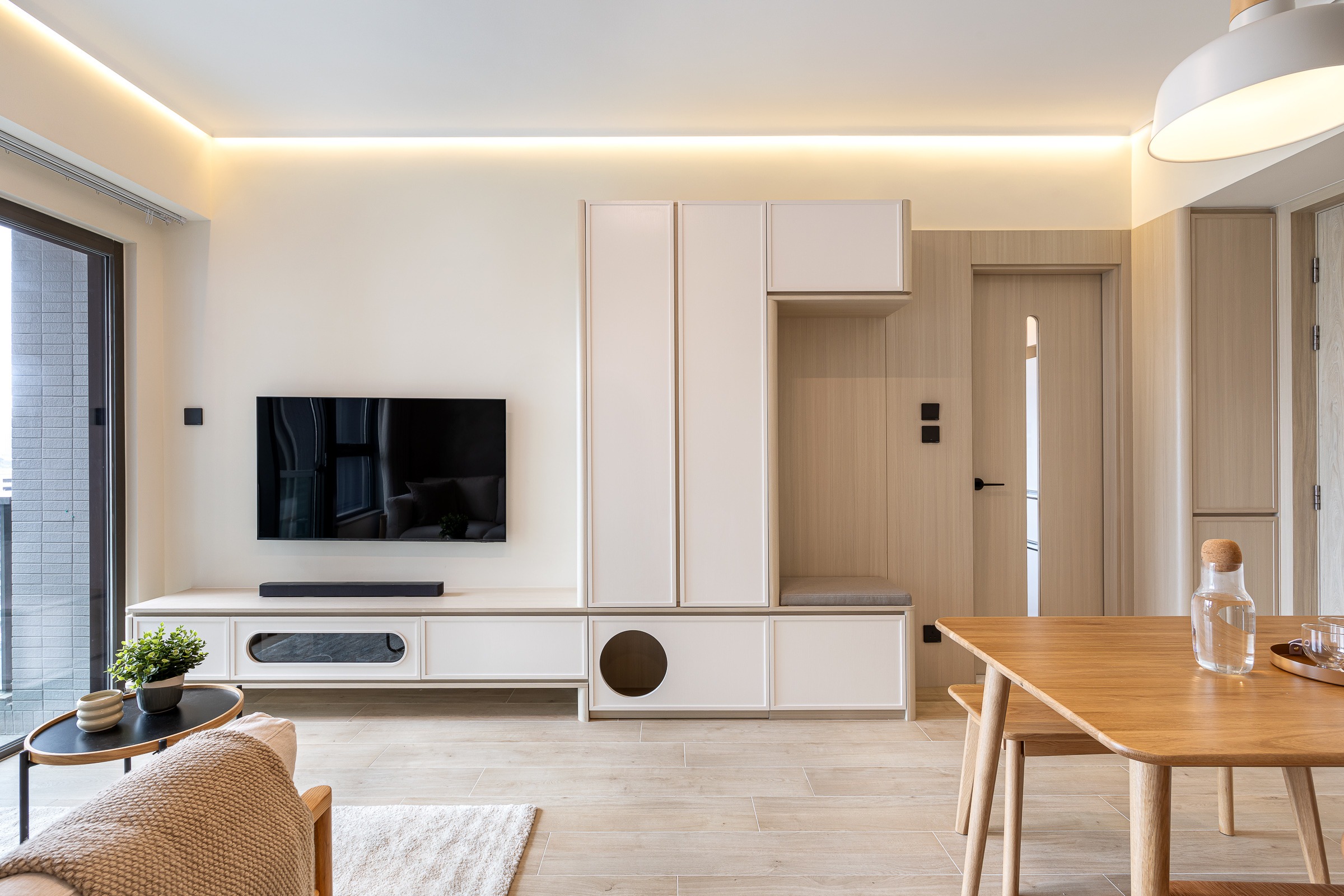 訂造傢俬, 室內設計, 全拆翻新, 室內裝修, 白紙設計研究所, interiordesign, 朗城匯, 北歐設計, 水泥牆